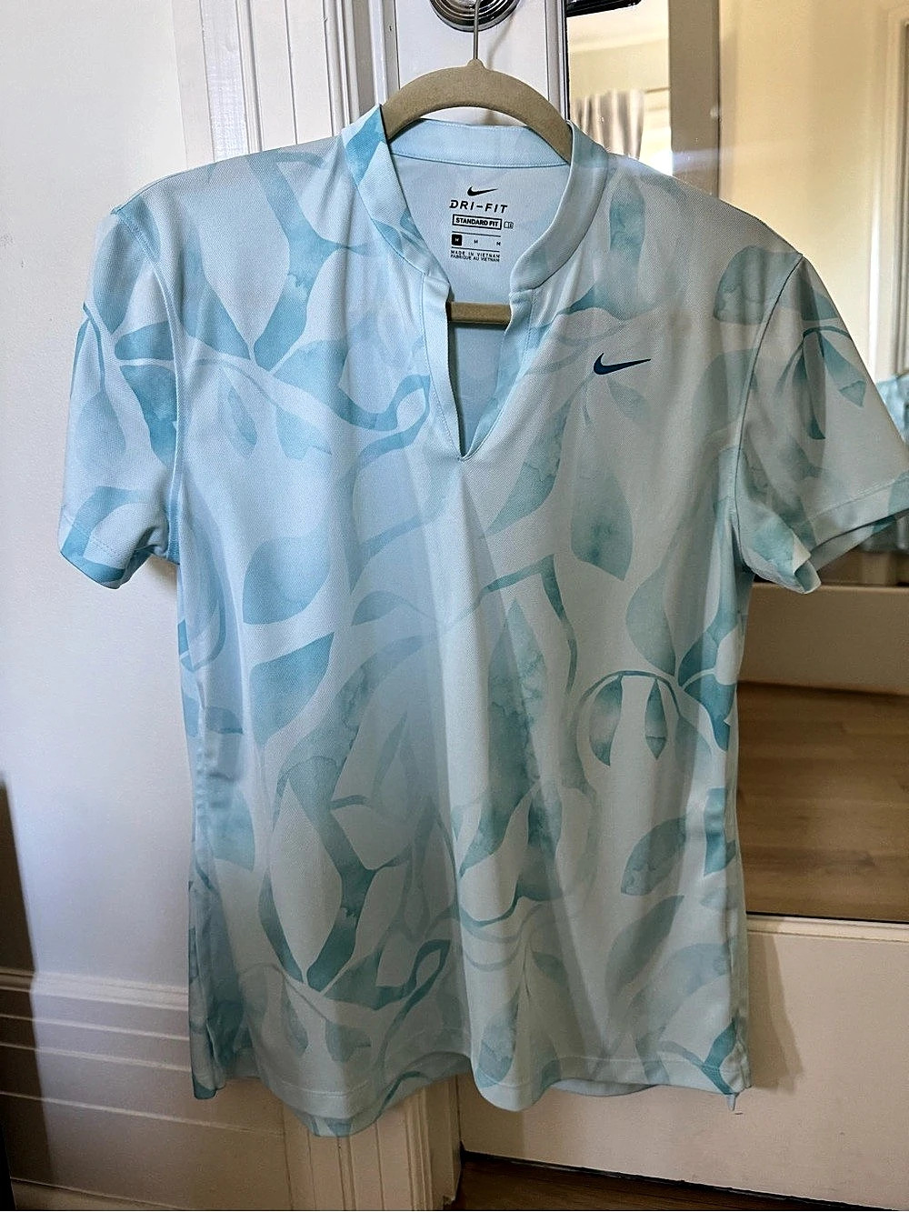 Nike Women's Dri-FIT UV Fairway Floral Print Golf Polo Dri-FIT UV Fairway Floral
